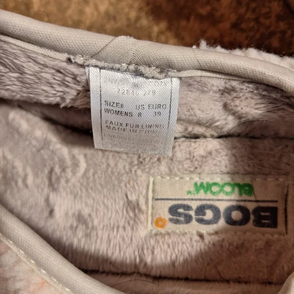 Bogs Size 8 Cozy Sherpa Cream Funfetti Slippers - Picture 6 of 7